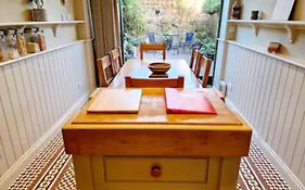 Jackdaw Cottage-Beautiful Cottage, Town Centre