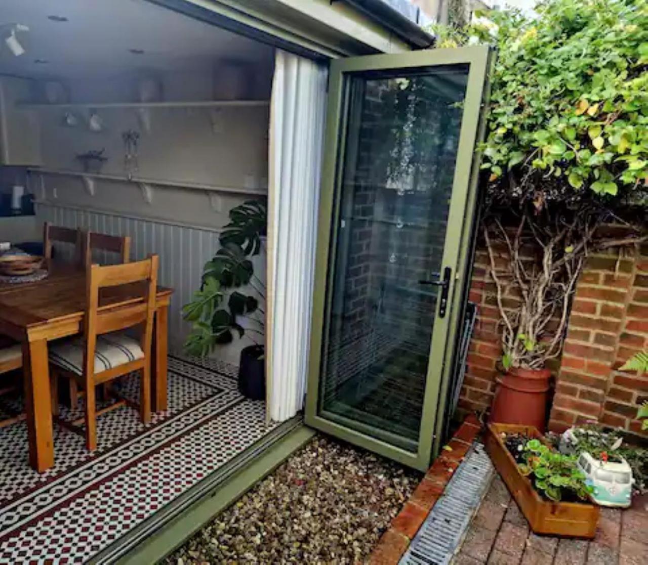 Jackdaw Cottage-Beautiful Cottage, Town Centre Wimborne Minster Exterior photo